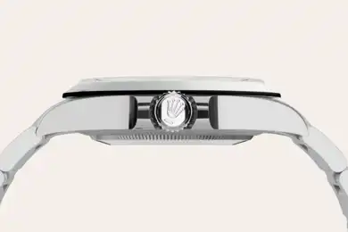 m126900-0001 Feature2_Asset portrait (2)